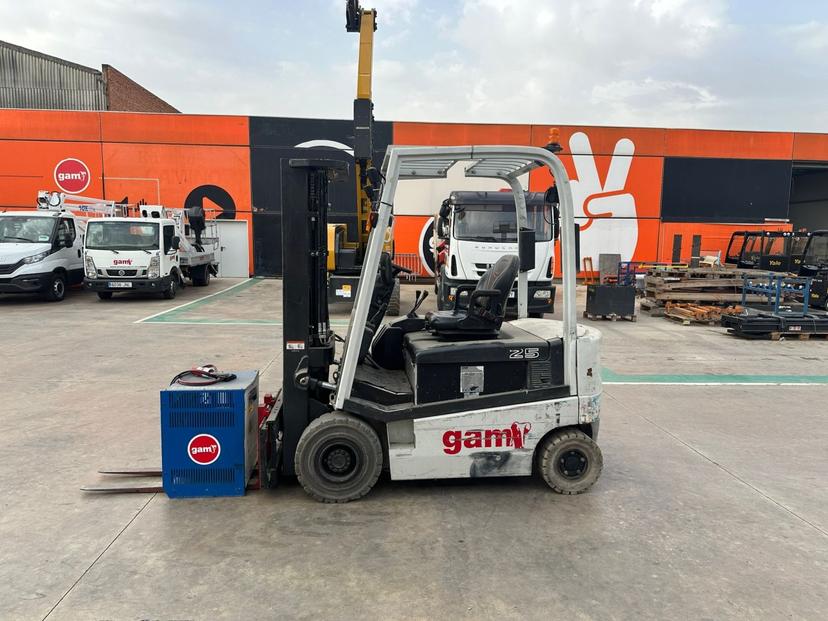 2015 UNICARRIERS 1Q2L25Q