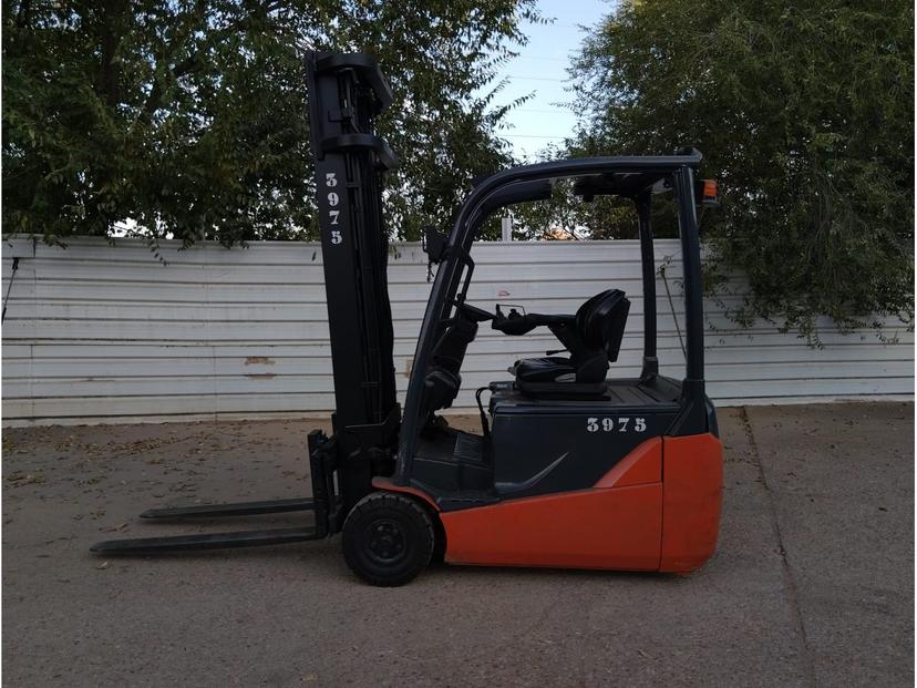 Carretilla Elevadora Eléctrica 1600 Kg TOYOTA 8FBE16T