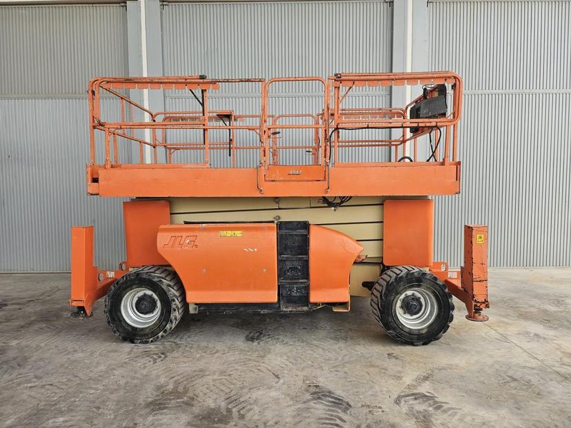 2007 JLG 4394RT