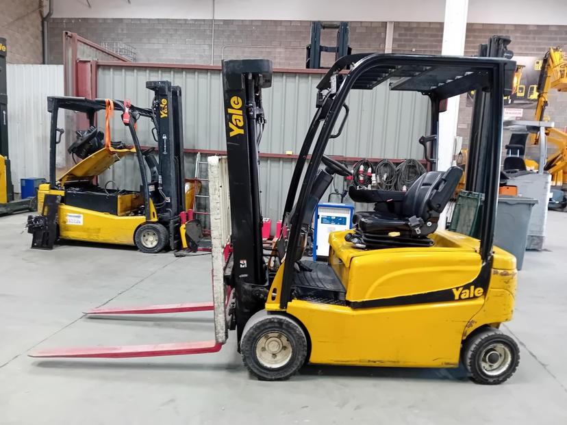 2017 YALE ERP18VF
