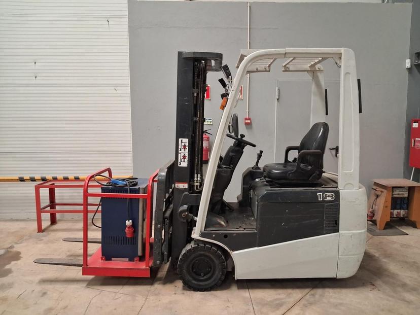 2015 UNICARRIERS A1N1L18Q