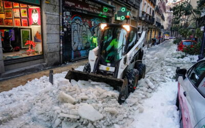Alquilar Excavadora para Retirar Nieve en Madrid